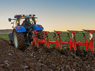Plough with HYDAC gearbox valves for greater efficiency
